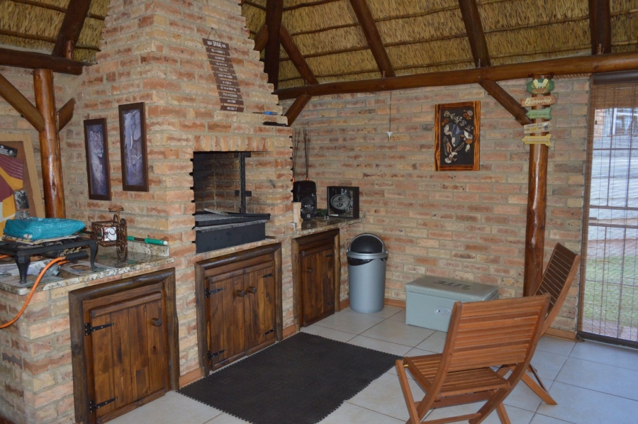 6 Bedroom Property for Sale in Doringkruin North West